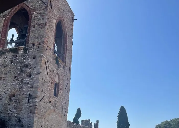 Moniga Castle Apartment