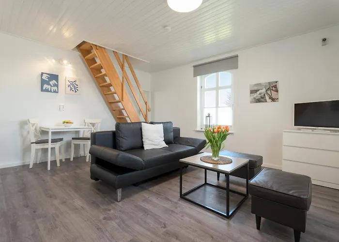 Ferienhaus Hemenswarft direkt an der Nordsee mit Meerblick