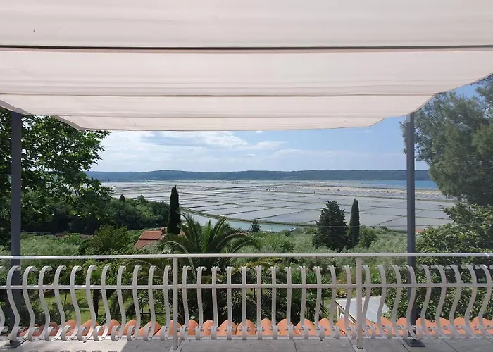 Apartment Laurus