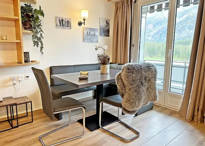 42m2 Alpenschick mit Balkon, Ausblick, Pool - E405