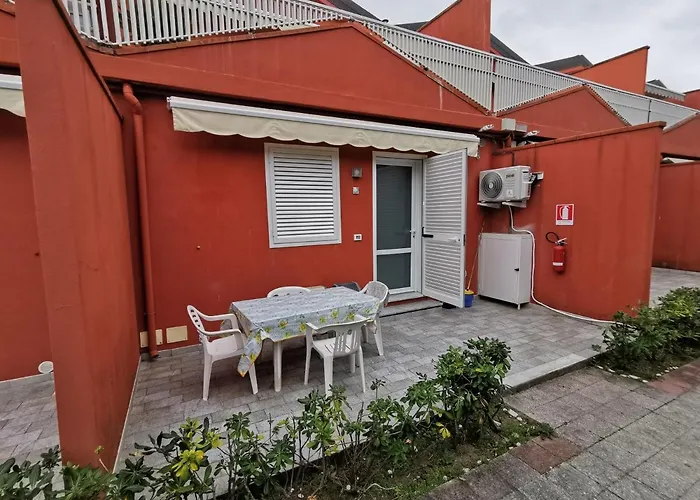 Casina A Marina Di Pisa