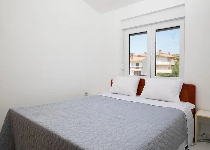 Pjescana Uvala Sea View Apartment
