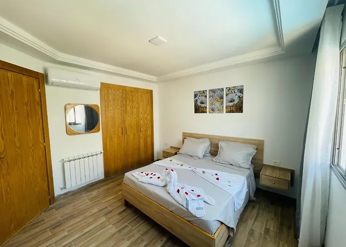 Luxus-Apartment mit Poolblick
