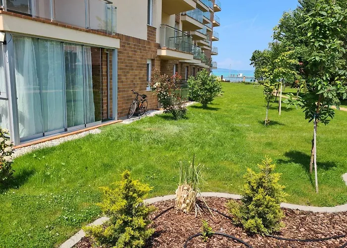 EDA Beach Galerius Apartman
