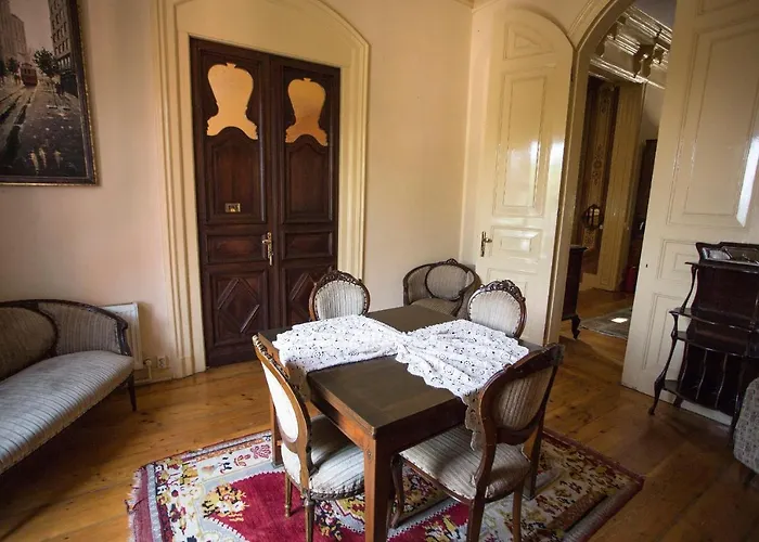 Bueyuekada Anastasia Meziki History Mansion