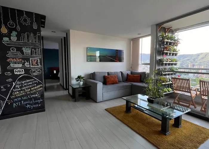 Refugio Natural Medellín, Apartamento Tranquilo con Piscina y Sauna, vista panorámica