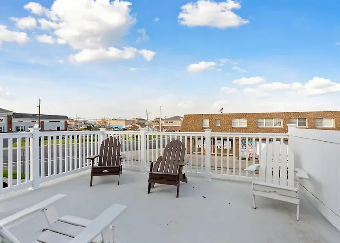 33Rd Unit 3 Beach Bliss Parking Beach 2 Blocks Away