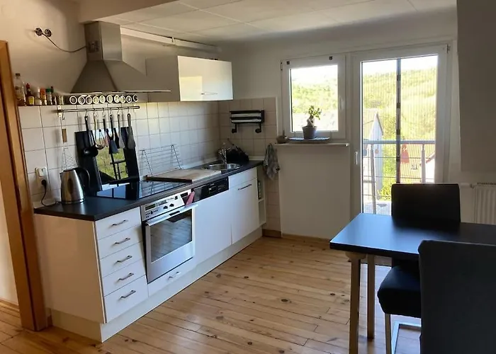 Sonnige Etagen-Wohnung, alleinige Nutzung, Wasserbett
