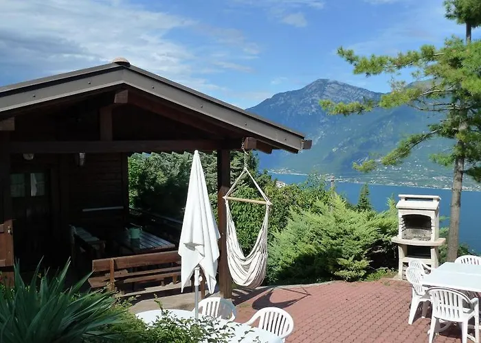 Villa Anna Apartments