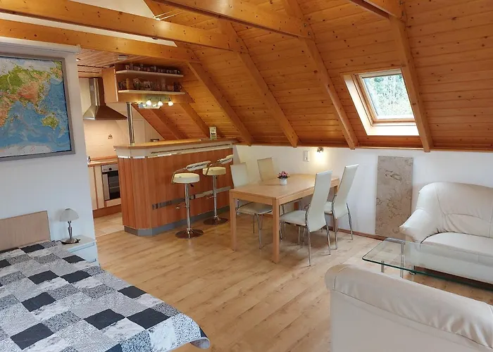 Ferienwohnung zur Saaleaue