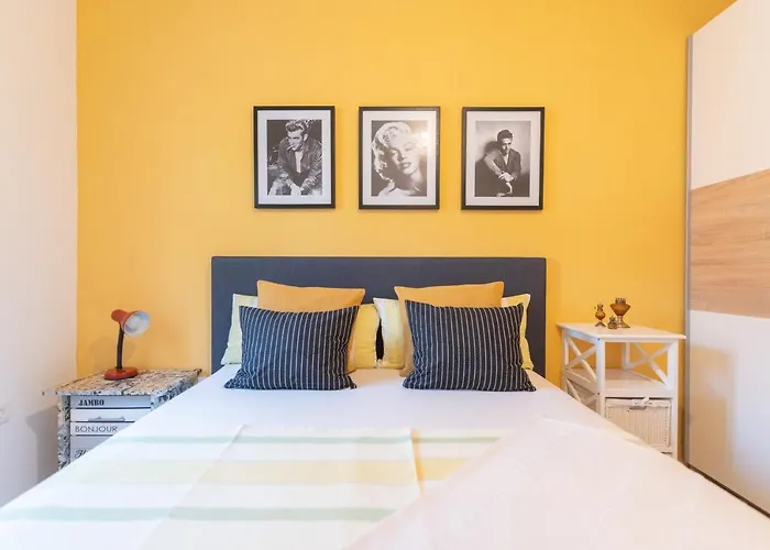 Sea View Apartment Ana