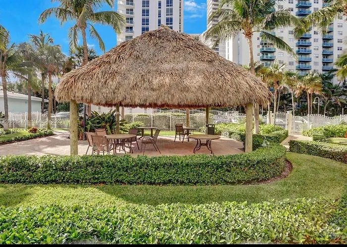Spacious 1Br On The Beach, The Tides, Hollywood,Fl