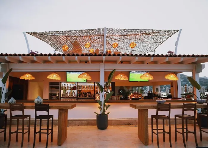 Lavinya Otel