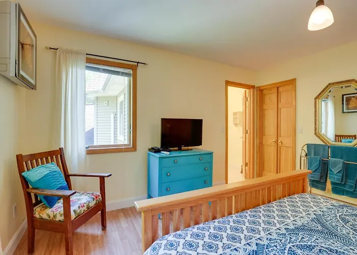 'Locke'S Glen' - Lakefront Geneva Getaway W/ Dock!