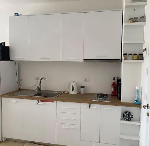 The Flip-Flop Apartment