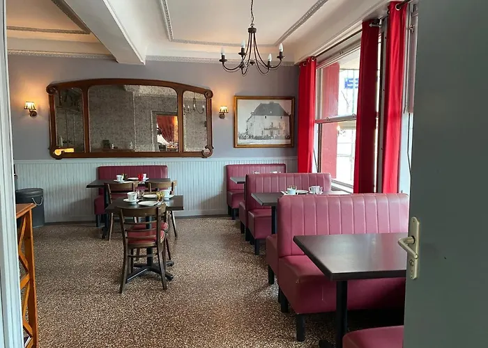 Hotel-Restaurant Les Trois Maures