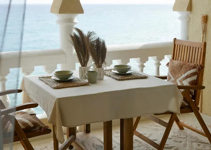 Sea Suite Romantic Beachfront Apartment Cotobro Beach, Almunecar