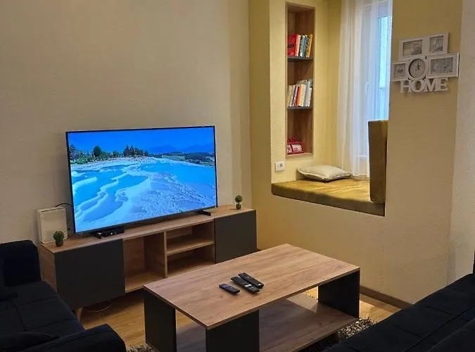 Ora-Prn,Peaceful Central Apartment