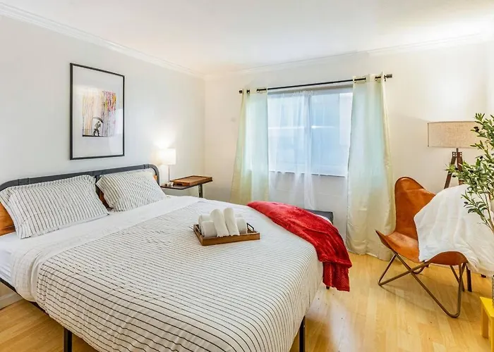 Condo In Most Sought After Neighborhoods