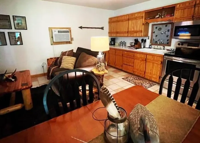 The Hideaway At Bear Mountain Log Cabins