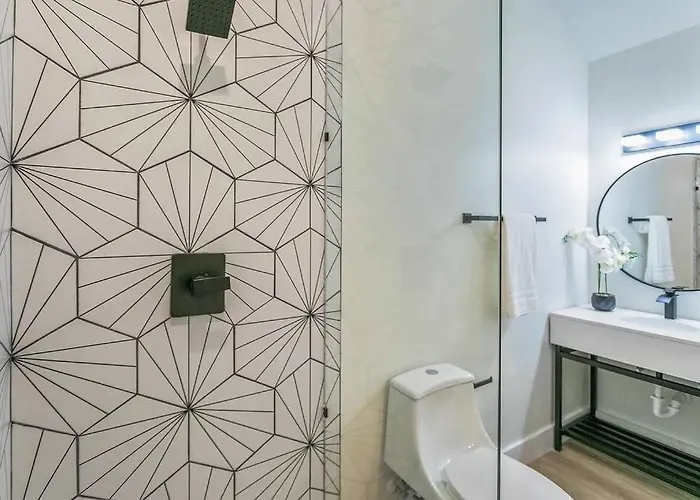 Relaxing Retreat And Modern Charm In Historic Saint Augustine
