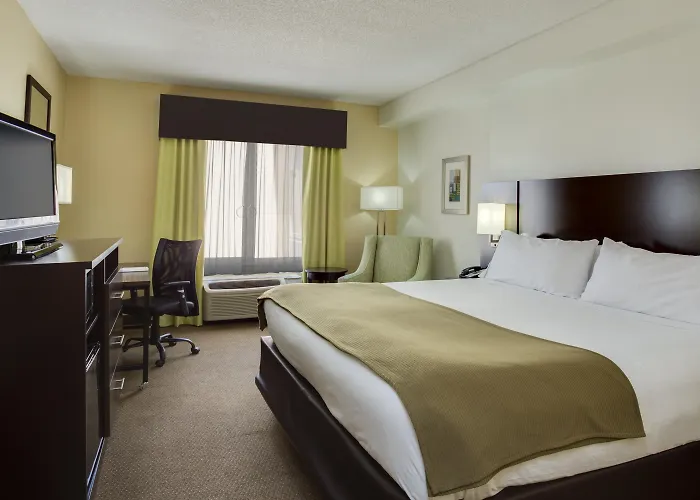 Holiday Inn Express And Suites Tampa I-75 At Bruce B. Downs By Ihg