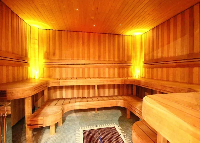 Grand Rose Spa Hotel
