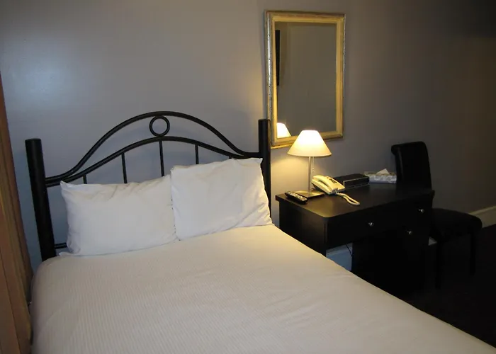 Barclay Hotel