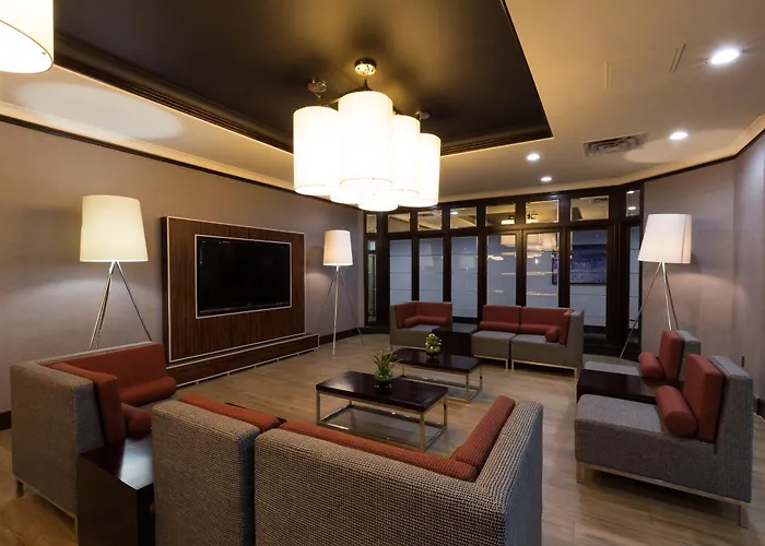 Holiday Inn Express Edmonton Downtown By Ihg