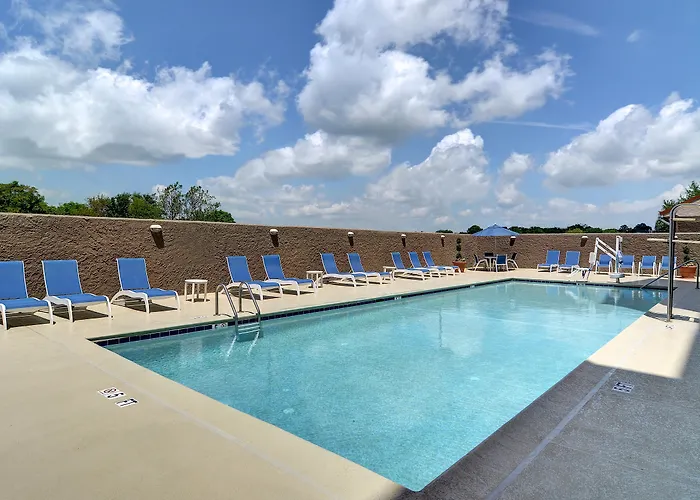 Spark By Hilton Germantown Washington Dc North