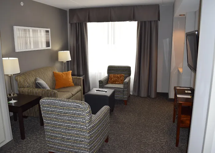 Holiday Inn And Suites East Peoria By Ihg