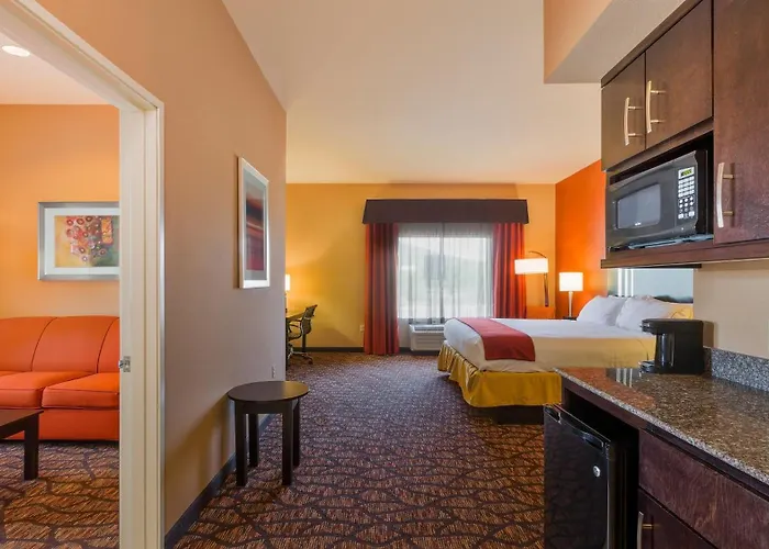Holiday Inn Express And Suites Alpine By Ihg
