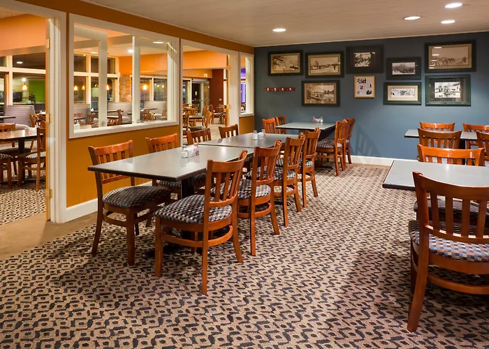 Holiday Inn Detroit Lakes - Lakefront By Ihg