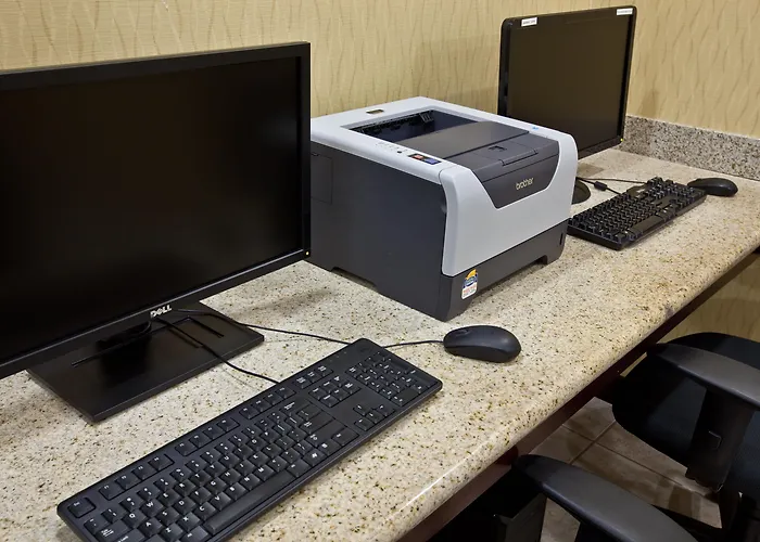 Holiday Inn Express Plymouth By Ihg