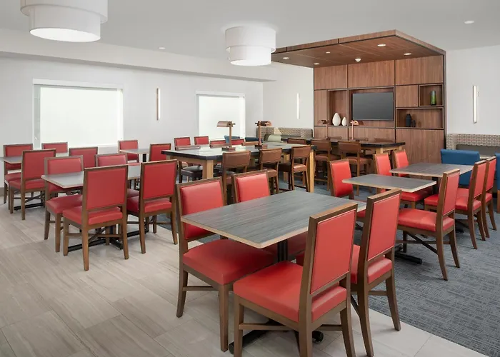 Holiday Inn Express Puyallup By Ihg