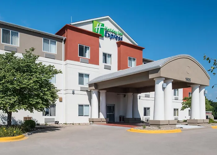 Holiday Inn Express Hotel & Suites Burlington By Ihg