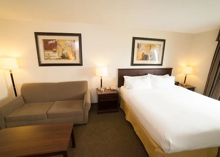 Holiday Inn Express & Suites Whitecourt By Ihg