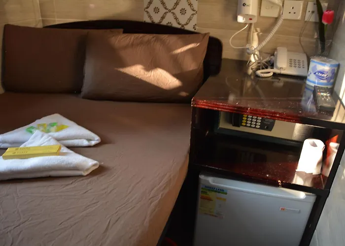 Everest Hostel