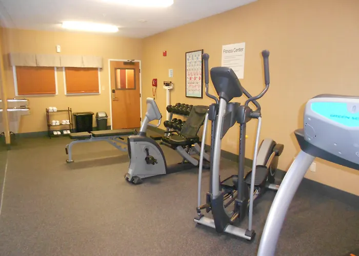 Holiday Inn Express & Suites Lancaster By Ihg