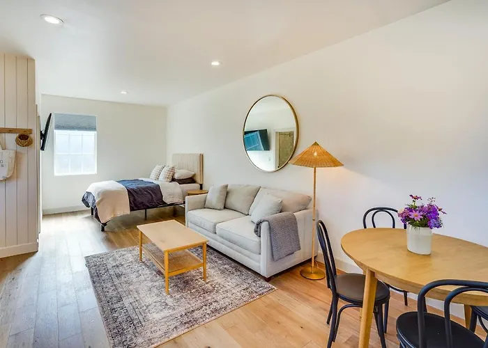 Modern Studio In Bend ~ 3 Mi To Sunriver Resort!
