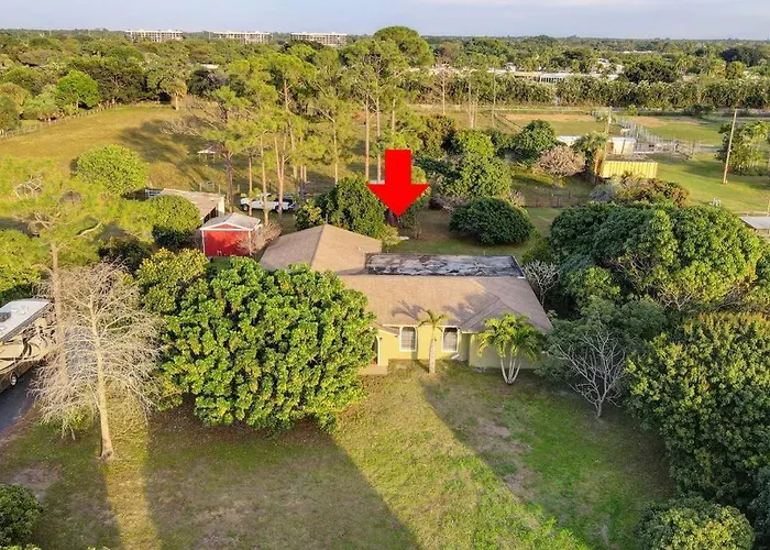 Ananda Farmhouse And Retreat.