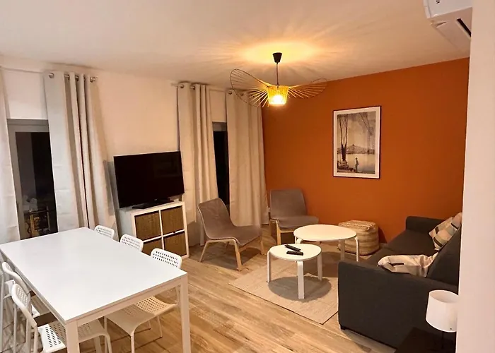 Bel appartement climatisé 2 chambres à 20m du Vieux-Port