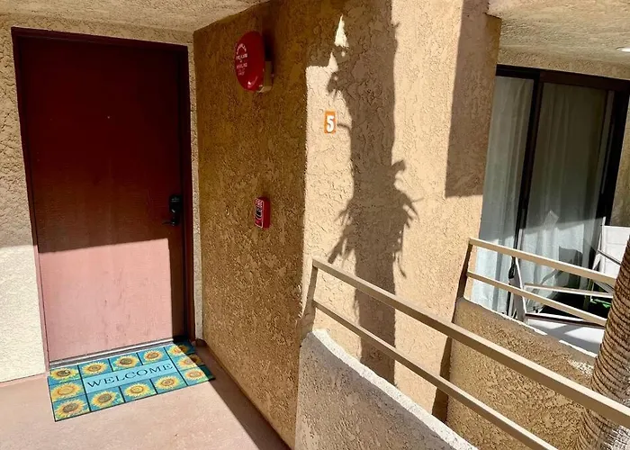 Mcm Condo Downtown Palm Springs