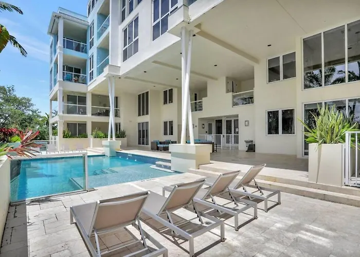 Coastal Condo Deerfield Beach Retreat 3 Bed 2 Bath