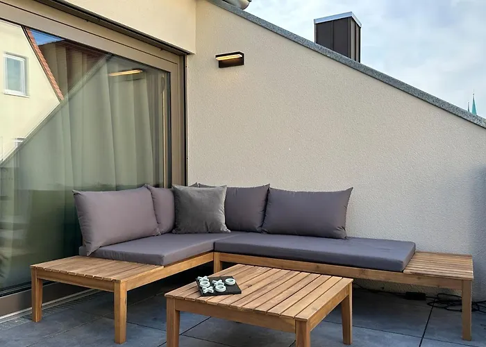 TRULY - Direkt am Rathausplatz, Dachterrasse mit Blick auf Perlachturm, Garage, Fahrstuhl