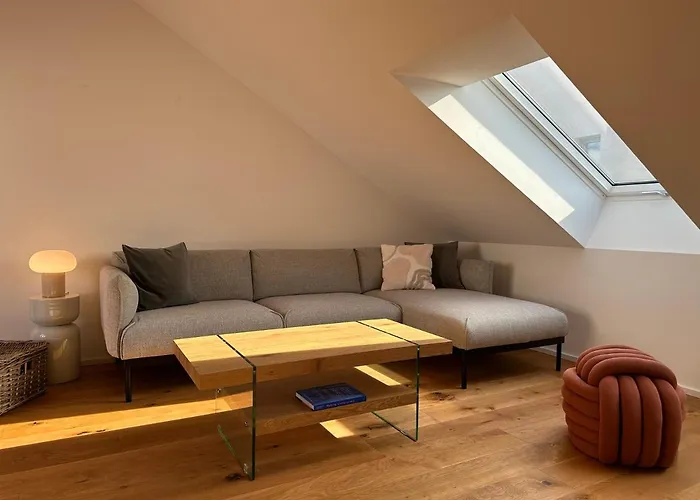 TRULY - Direkt am Rathausplatz, Dachterrasse mit Blick auf Perlachturm, Garage, Fahrstuhl