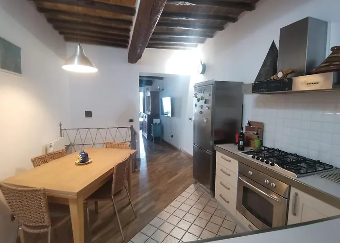 Lady Tosca Home In Montalcino