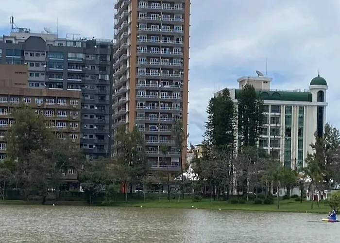 Loft Centro - No Calçadão e em frente Parque das Águas