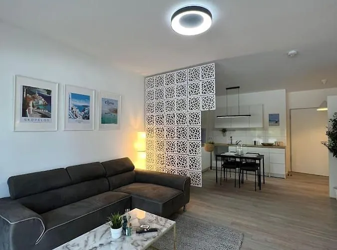 Luxuriöses Apartment,Neubau, 4 Personen, Parkplatz, Griechischer Stil
