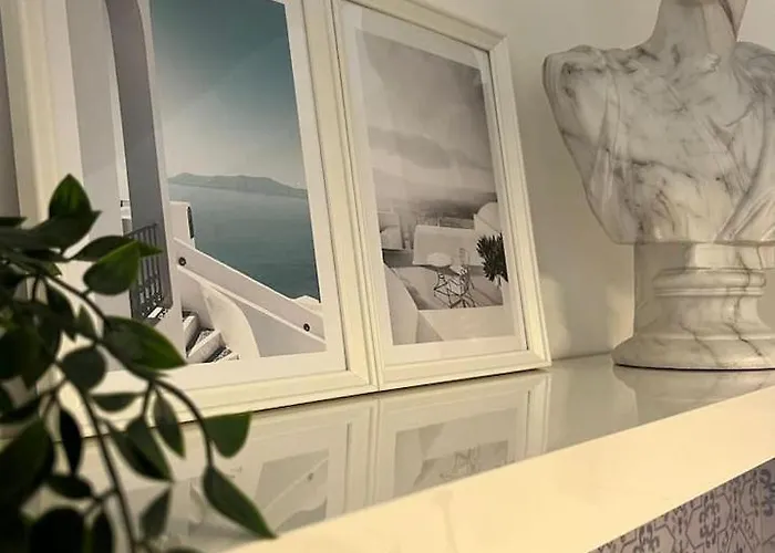 Luxuriöses Apartment,Neubau, 4 Personen, Parkplatz, Griechischer Stil